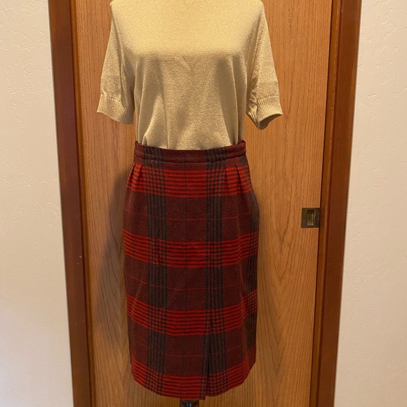 Henry White Dublin Wool Skirt Size M Red & Green Plaid - Picture 1 of 7